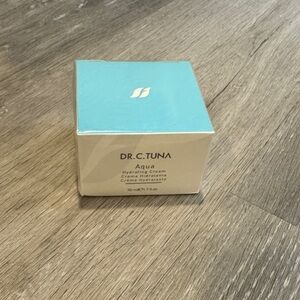 🆕 Farmasi Aqua hydrating cream